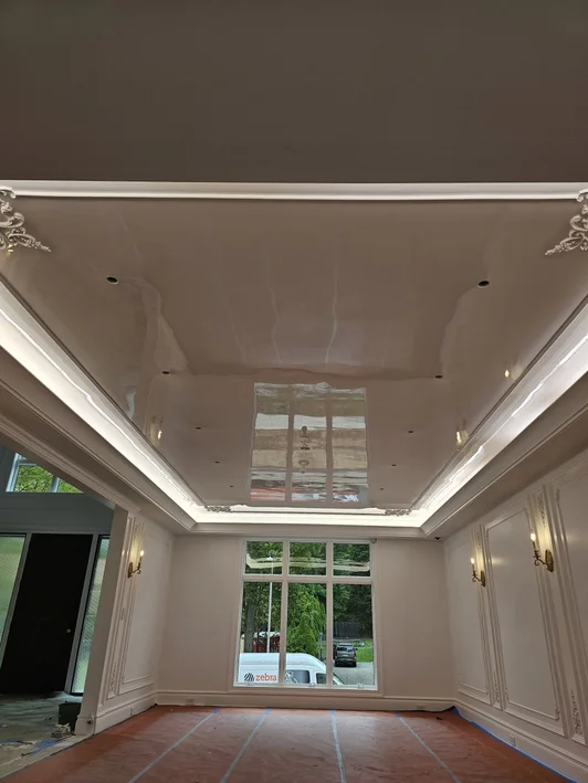 High gloss ceiling finish