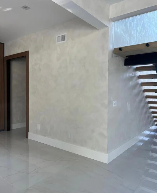 Finished Venetian plaster wall